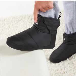 Sharper Image Heated Indoor Outdoor Black Slippers Model 207594 Sz Large Unisex